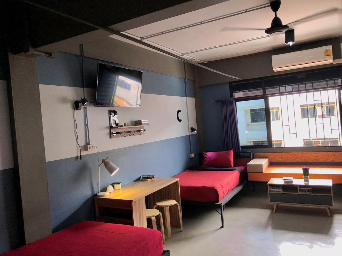 Amity Poshtel Hostel Krabi Bagian luar foto