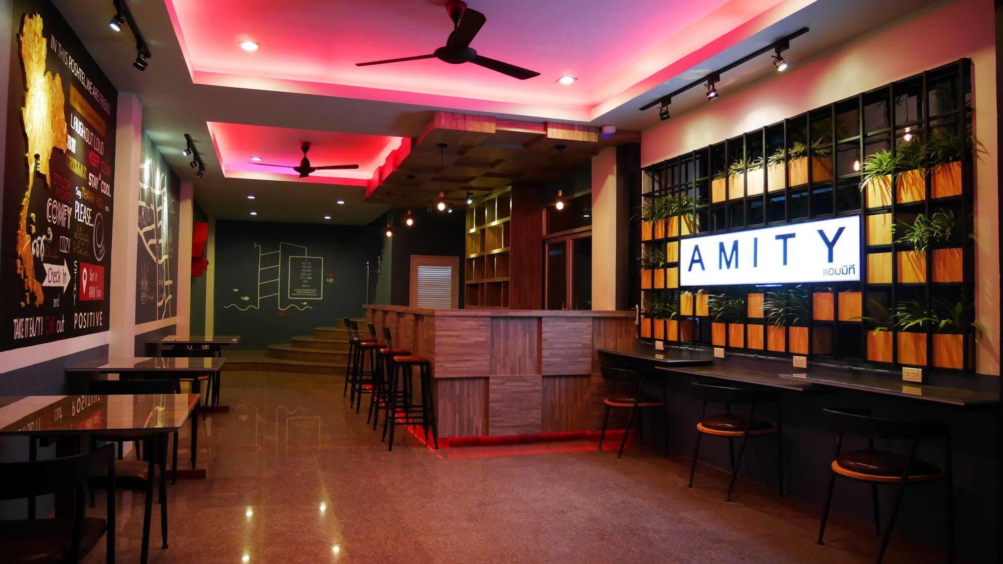 Amity Poshtel Hostel Krabi Bagian luar foto